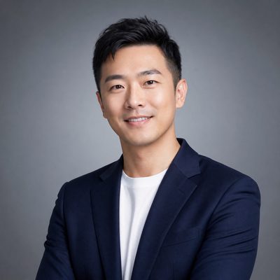 陈明轩,电影网站创始人兼CEO,正面职业照